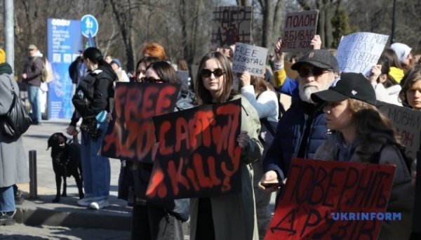 В Киеве почти 1500 человек приняли участие в акции «Не молчи! Плен убивает!&ra