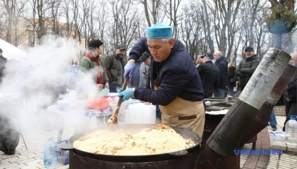  украинский Солнцеворот и тюркский Науриз