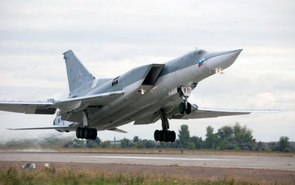 
Україна вперше знищила літак Ту-22М3 та ракети Х-22: що про них відомо 