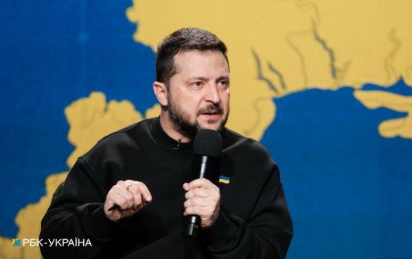 
Зеленський після наради щодо фронту: бачимо, до чого готується окупант, буде відповідь 