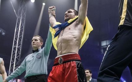 
Українець Чухаджян впевнено переміг британця і став претендентом на титул чемпіона світу (відео)
