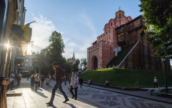 
Куди піти в Києві: топ безкоштовних локацій для весняного вікенду 