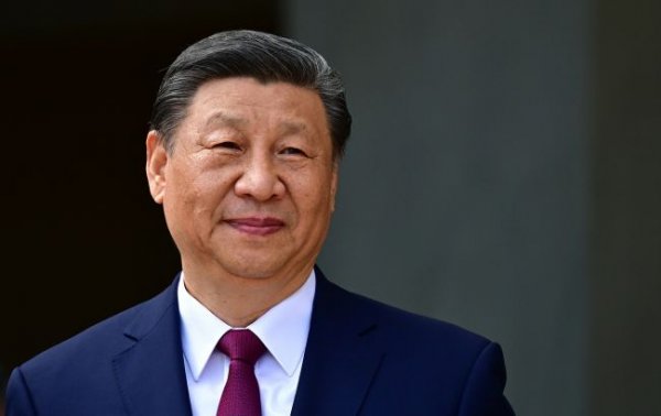 
Сі Цзіньпін заявив, що Китай шукатиме врегулювання "кризи в Україні" у власний спосіб 