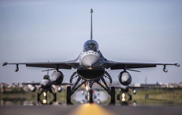 
Україна отримала шість винищувачів F-16 від Нідерландів, - The Times 