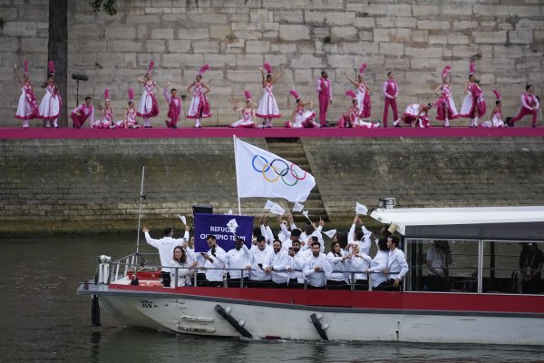 
У Парижі урочисто відкрили Олімпійські ігри-2024: яскраві фото з церемонії
