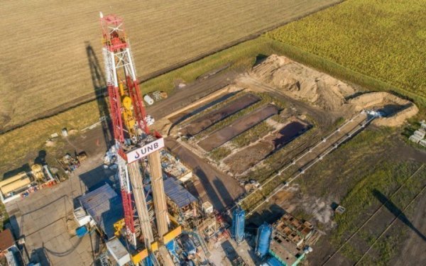 Суд дозволив "Укрнафтобурінню" відновити видобуток газу на Сахалінському родовищі
                                