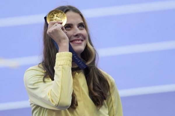 
У 22 роки виграла абсолютно все: здобутки олімпійської чемпіонки та світової рекордсменки Магучіх
