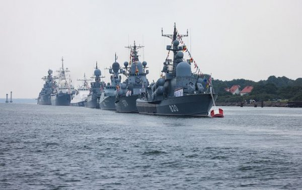 
Росіяни вивели у Чорне море носії "Калібрів": який можливий одночасний залп ракет 