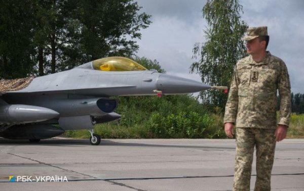 
Нова ера авіації. Навіщо Україні F-16 і як літаки допоможуть у відбитті російських атак 