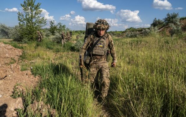 
Ефект несподіванки. Якою може бути мета "прориву" в Курській області і чому мовчить Генштаб 