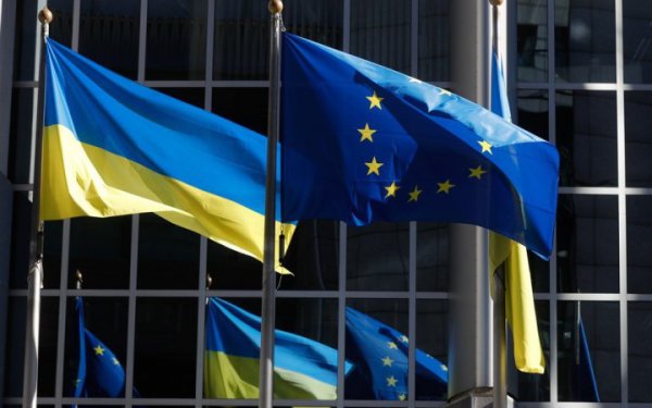 FT: ЄС планує залучити до 40 мільярдів євро кредитів для України без США
                                