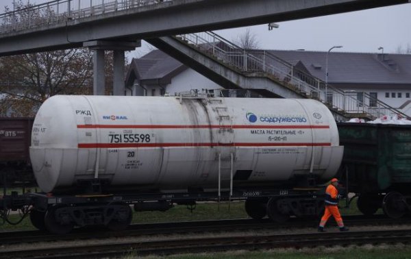 
Ворог залишив залізничників в окупації без зарплат, - ЦНС 