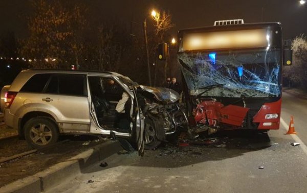 
У Харкові сталася ДТП з автобусом: багато постраждалих (фото) 