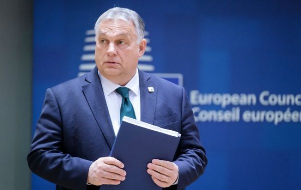 
Туск: якщо Орбан заблокує санкції ЄС, то він в команді Путіна 
