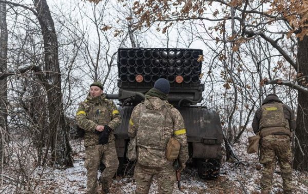 
На фронті відбулося майже 90 боїв: де окупанти намагаються прорвати оборону ЗСУ 