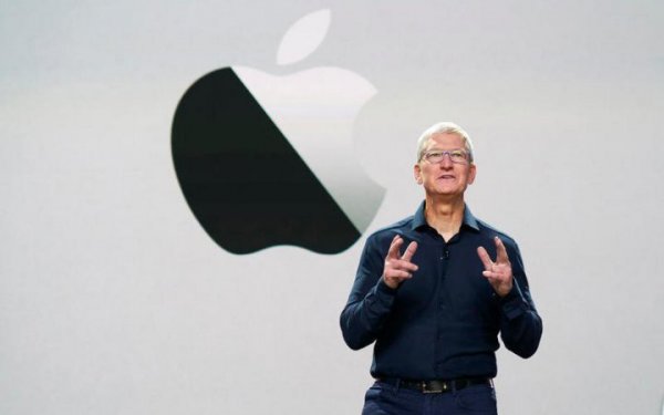 Корпорація Apple оголосила про плани інвестувати у США 500 млрд доларів
                                