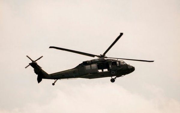 
Чеські волонтери зібрали кошти на гелікоптер Black Hawk для української армії 