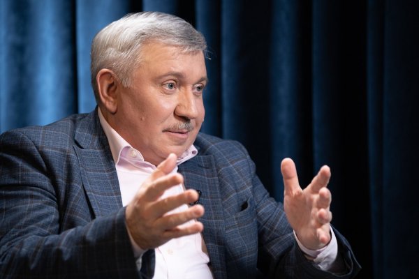 ​Михайло Гончар, експерт з енергетичної безпеки: «Щоб російська економіка пішла у штопор, ціна на нафту має бути $50 за барель»
                                
