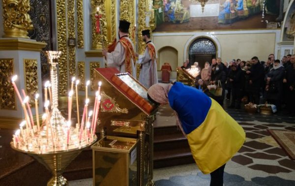 
Українці знову змінили ставлення до свят: які найбільш популярні 