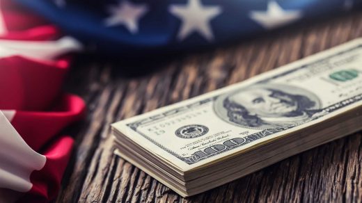 Економіка США скоротилася на 0,3% у першому кварталі 2025 року через нові тарифи Трампа, викликаючи занепокоєння щодо рецесії та глобального сповільнення.