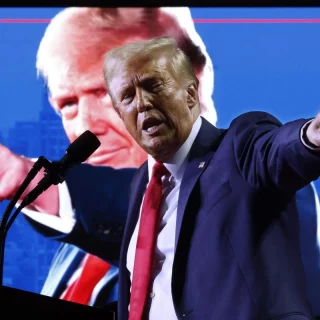 Федеральний суд США визнав укази Дональда Трампа щодо тарифів неконституційними через перевищення президентських повноважень.