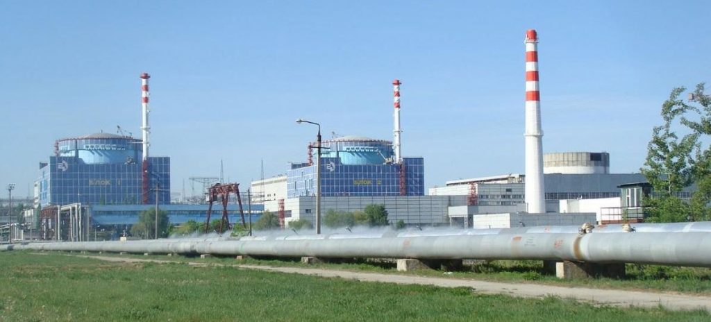 Три українські АЕС тимчасово зупинили енергоблоки для планового технічного обслуговування та перезавантаження палива, повідомляє МАГАТЕ