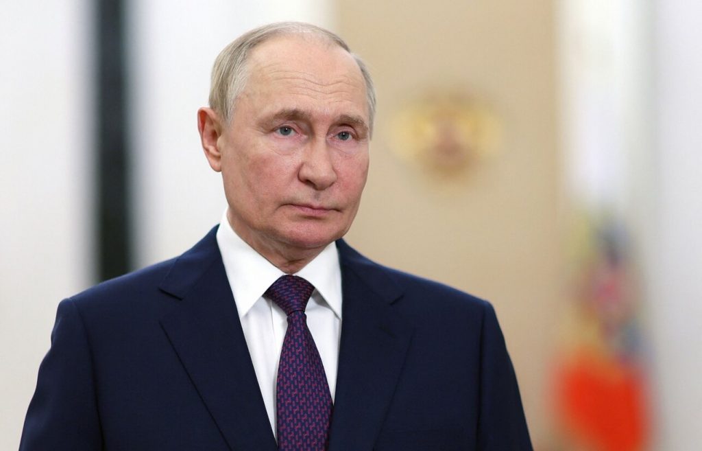 Путін затвердив делегацію РФ на переговори з Україною в Туреччині, сам до списку не увійшов. Головує Мединський, участь беруть ключові військові та дипломати.