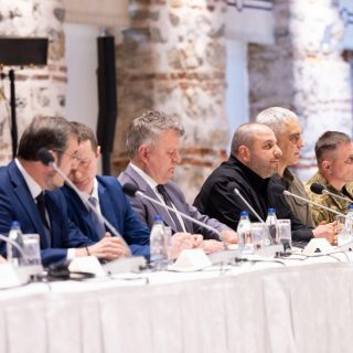 Росія під час перемовин у Стамбулі висунула Україні ультиматум щодо виведення військ і пригрозила захопленням нових регіонів — ЗМІ.