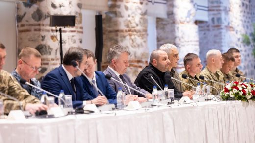 Росія під час перемовин у Стамбулі висунула Україні ультиматум щодо виведення військ і пригрозила захопленням нових регіонів — ЗМІ.