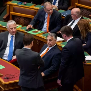 Іспанія приєдналась до декларації, яка закликає Єврокомісію вжити рішучих заходів проти Угорщини через заборону ЛГБТ-прайду, збільшивши кількість підписантів до 17.