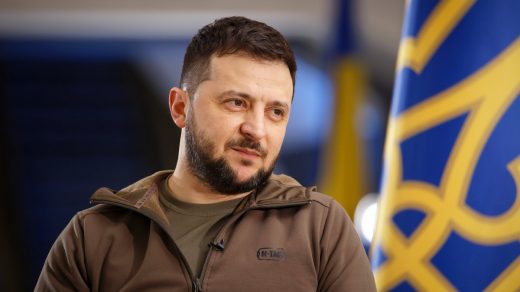 Зеленський готовий до зустрічі з Путіним заради припинення вогню та обміну полоненими, закликає до міжнародного посередництва та нових санкцій.