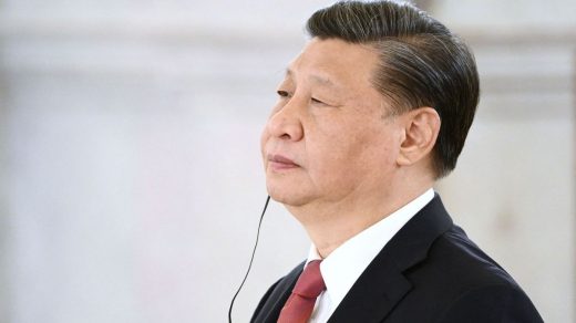 Китай системно постачає Росії спецхімію, порох, електроніку для дронів та обладнання для військових заводів, порушуючи міжнародні санкції.
