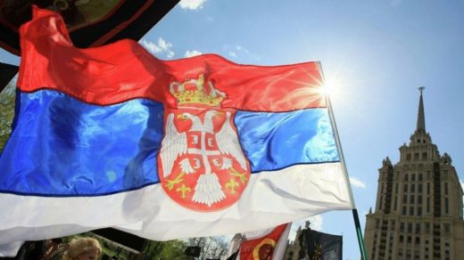 Угорщина та Сербія створюють новий нафтопровід для постачання російської нафти, оминаючи Україну, попри санкції ЄС і війну в Україні.