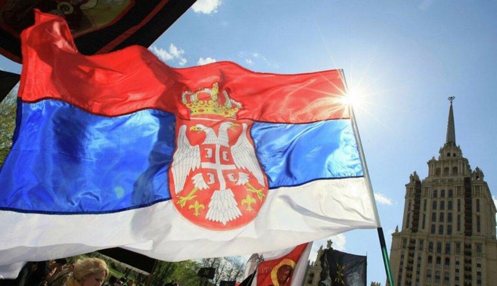 Угорщина та Сербія створюють новий нафтопровід для постачання російської нафти, оминаючи Україну, попри санкції ЄС і війну в Україні.