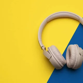 Як українська мова перетворюється на культурну зброю: аналіз нової хвилі українізації в музиці, театрі, кіно та візуальному мистецтві.