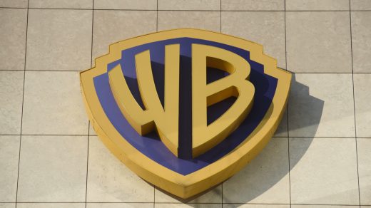 Warner Bros. Discovery оголосила про плани розділити компанію на два публічні підприємства — Streaming & Studios та Global Networks до середини 2026 року.