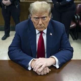 Адміністрація Трампа може обмежити в'їзд до США громадянам із 36 країн через питання безпеки, документів і депортацій, згідно з телеграмою Держдеп