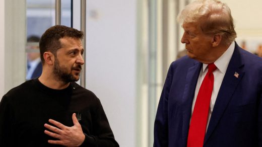 Президент Зеленський відкинув заяву Дональда Трампа про війну в Україні як "дитячі ігри", наголосивши на реальних загрозах з боку Росії.