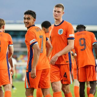 Збірна Нідерландів U-19 перемогла Румунію U-19 з рахунком 3:1 у півфіналі Євро-2025 та вийшла до фіналу, де зустрінеться з Іспанією.