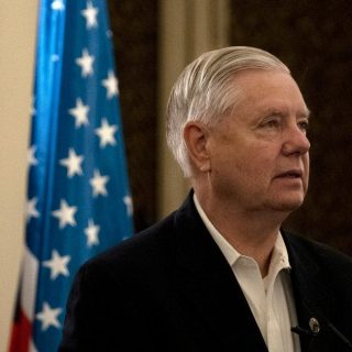 Трамп підтримав законопроєкт про санкції проти Росії, але остаточне рішення про їх застосування залежатиме від президента США.