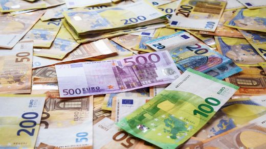 У 2026 році Болгарія офіційно стане 21-ю країною єврозони, отримавши схвалення Європейської комісії та ЄЦБ на перехід до євро.