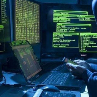 Українські хакери з ГУР провели низку руйнівних кібератак, паралізувавши роботу російських провайдерів, податкових та митних сервісів, а також залізниці.