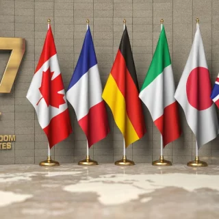 Лідери G7 провели неформальну зустріч у Канаді напередодні саміту, обговоривши конфлікти в Україні та на Близькому Сході, а також санкційну політику щодо Росії.