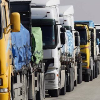 У Росії фіксують затримки товарів з Казахстану, Вірменії, Грузії та Киргизстану через посилення контролю на тлі санкцій. Ціни на товари можуть зрости.