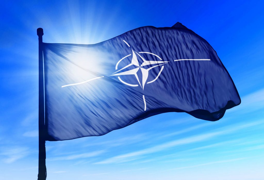 НАТО готується до можливого скорочення військ США в Європі. Альянс розглядає варіанти компенсації втрати військової присутності Вашингтона на континенті.