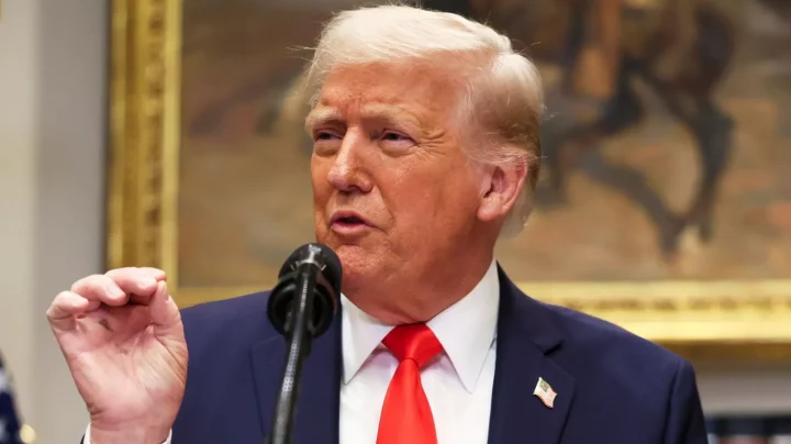 Дональд Трамп підписав масштабний закон про податкові скорочення та безпекові інвестиції під час святкування Дня незалежності у Вашингтоні.