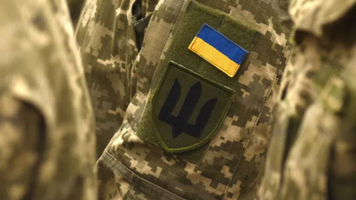 Зарплати військових в Україні можуть зрости до рівня стандартів НАТО. Депутати працюють над підвищенням оплати для військових у тилу.