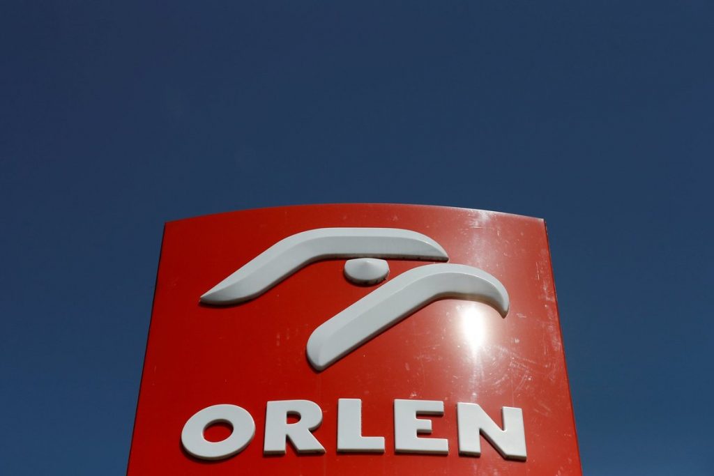 Orlen остаточно припиняє закупівлю російської нафти для чеського НПЗ "Литвінов", завершуючи багаторічну залежність від енергоносіїв з РФ.