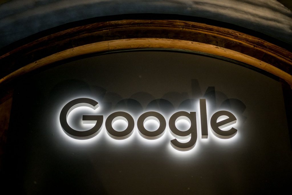 Індія викликає керівників Google і Meta на допит у справі про відмивання коштів через додатки для ставок — йдеться про можливе порушення рекламних заборон.