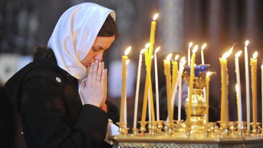 Сильна молитва на гроші, яка допомагає залучити фінансовий успіх, багатство та стабільність. Дізнайтесь найкращі тексти молитов на фінанси.